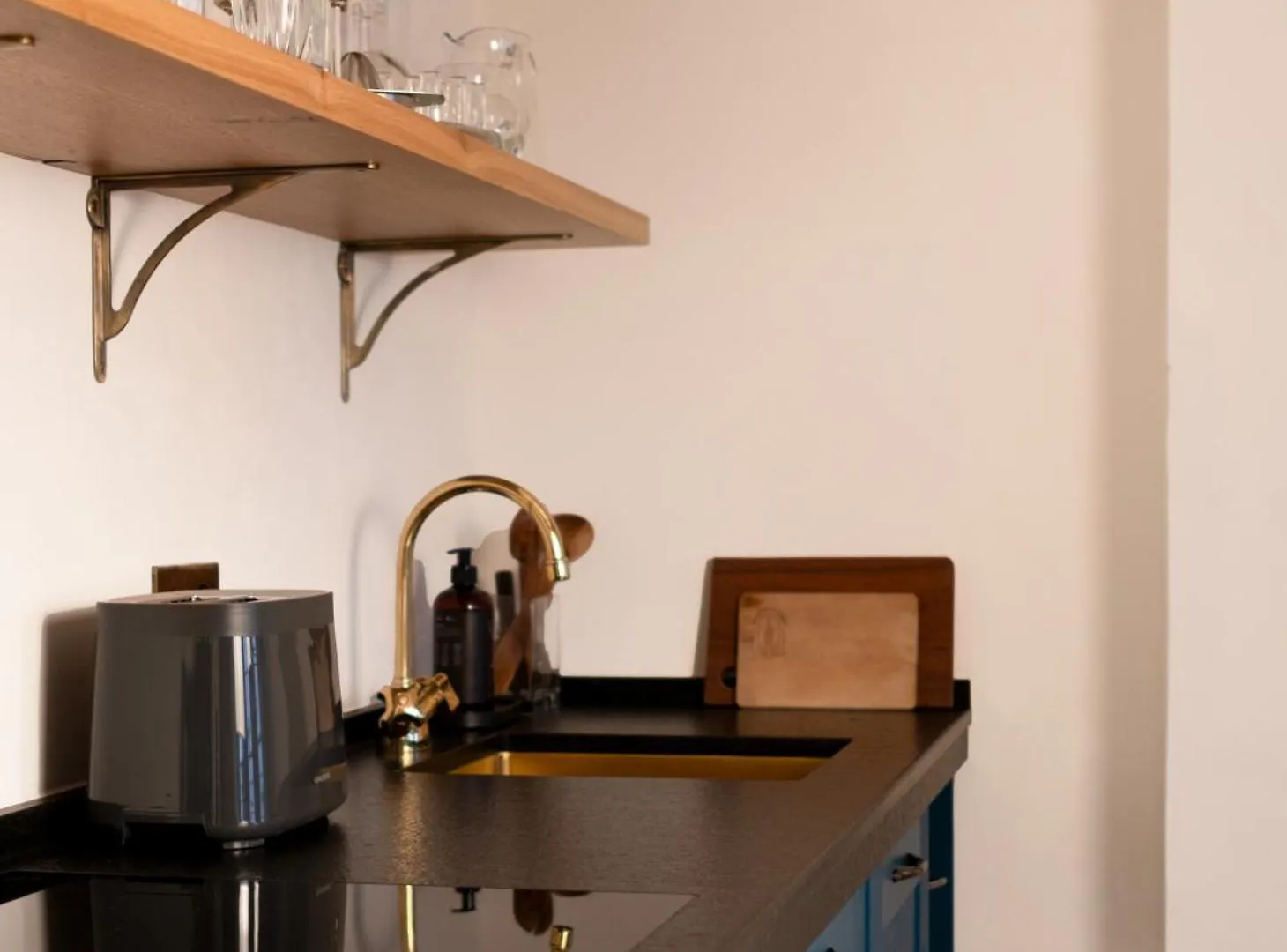 1 Bedroom Apartment In Central Munich